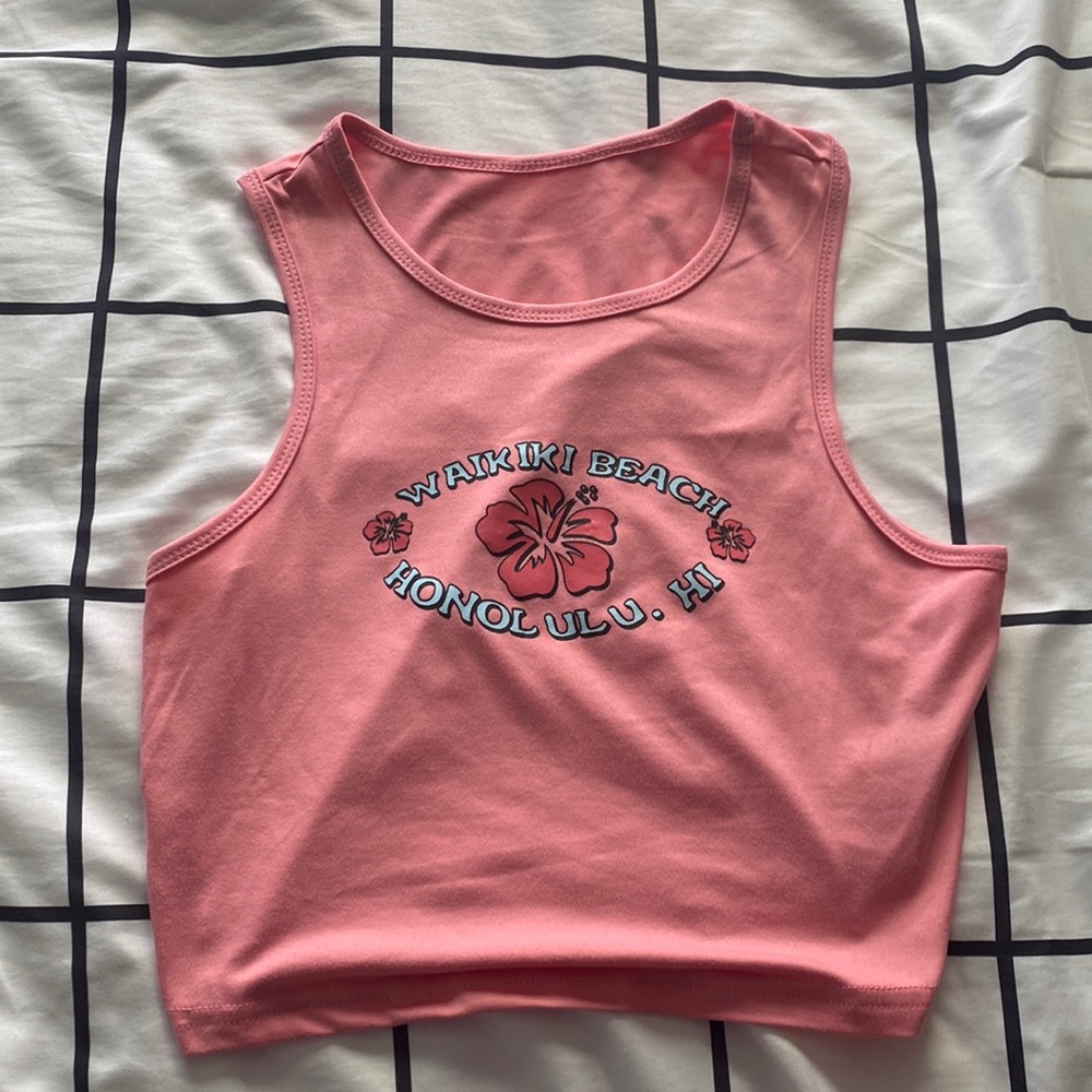 waikiki beach honolulu hawaii pink crop top 🌴